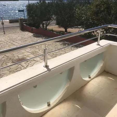 Apartment Galeb *